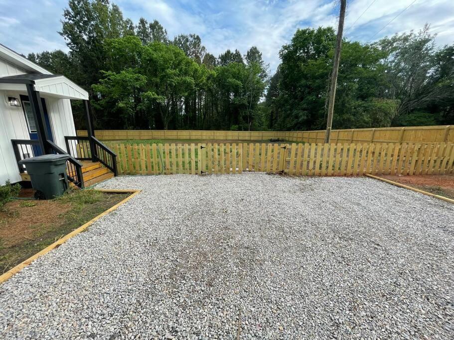 Modern & Cozy Home Near Downtown Raleigh & Nc State With Huge Backyard! Exterior foto